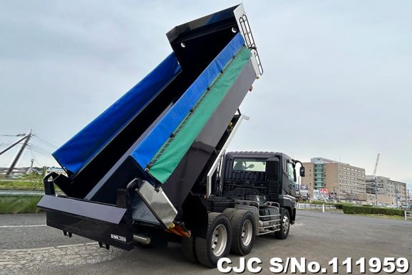 Mitsubishi Super Great in Black for Sale Image 2