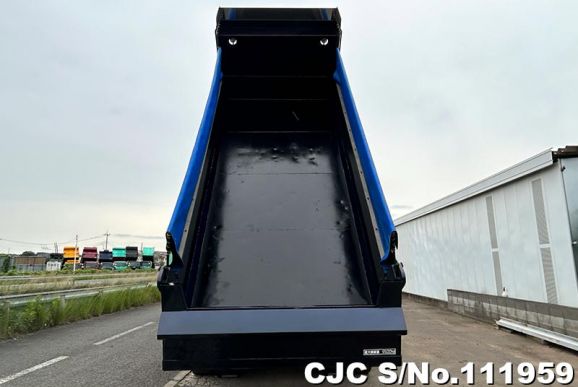 Mitsubishi Super Great in Black for Sale Image 11