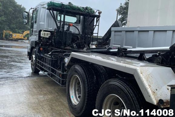 Isuzu Giga in Gray for Sale Image 3