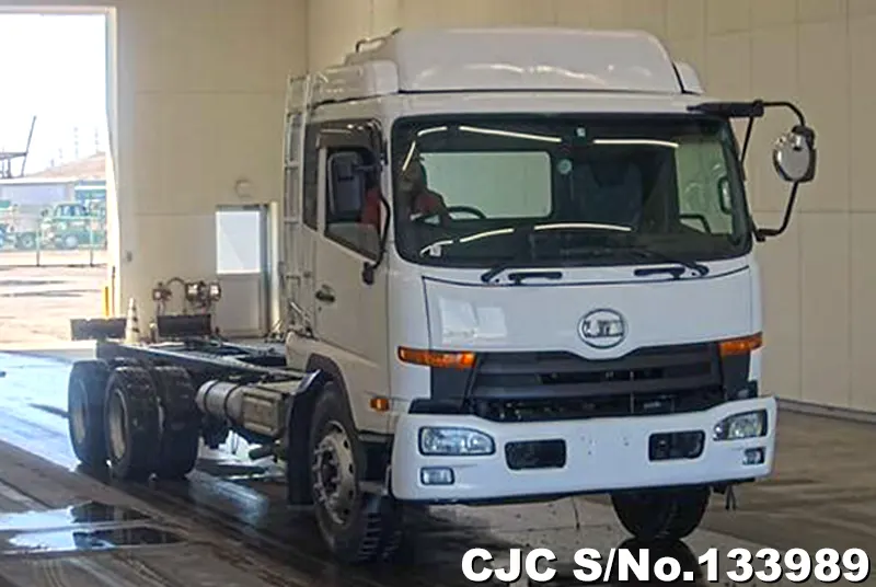 Nissan / UD 2013