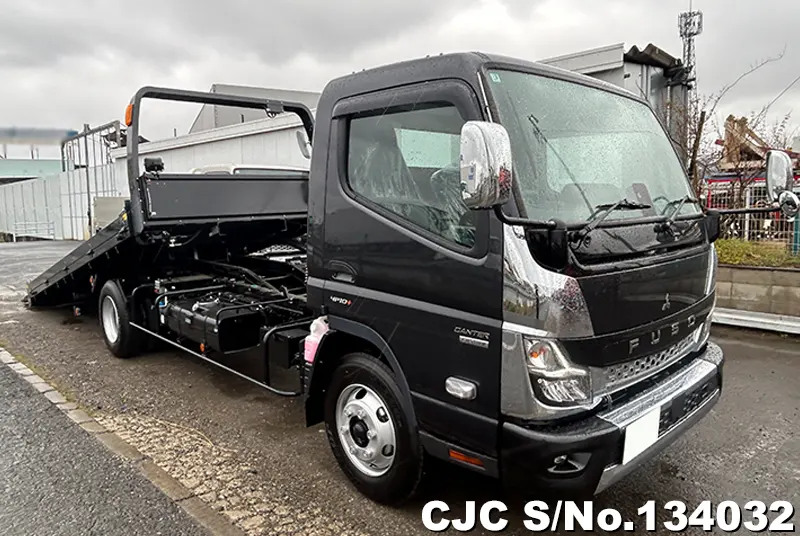 Mitsubishi / Canter 2026