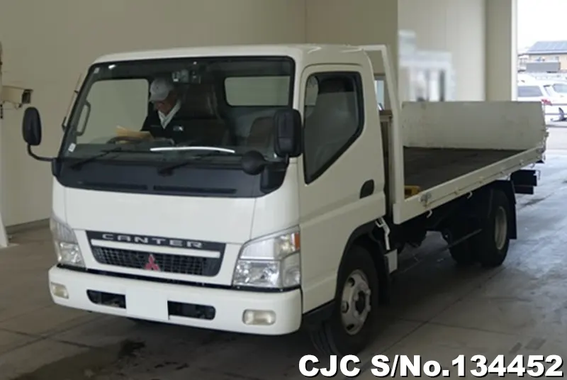 Mitsubishi / Canter 2004