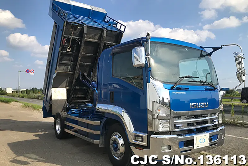 Isuzu / Forward 2012