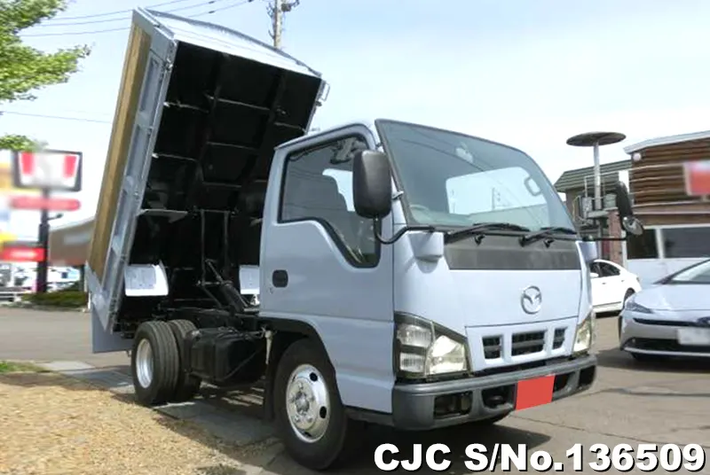 Mazda / Titan 2006