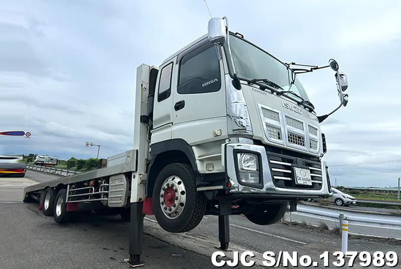 Isuzu / Giga 2013