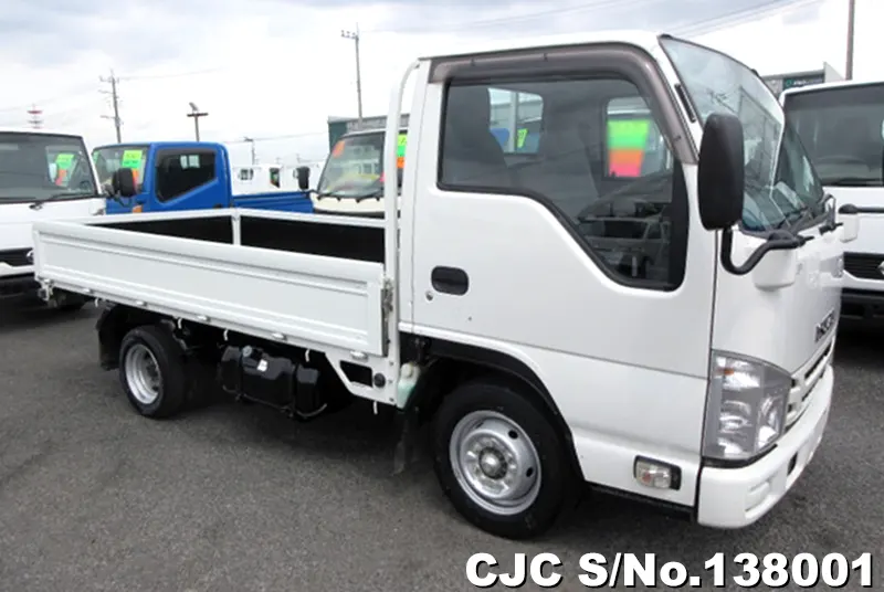 Isuzu / Elf 2015
