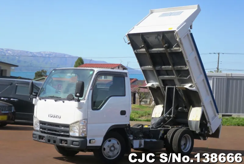 Isuzu / Elf 2011