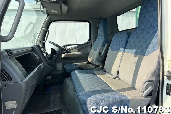 Mitsubishi Canter in White for Sale Image 32
