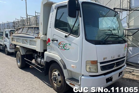 Mitsubishi Fuso Fighter in White for Sale Image 0